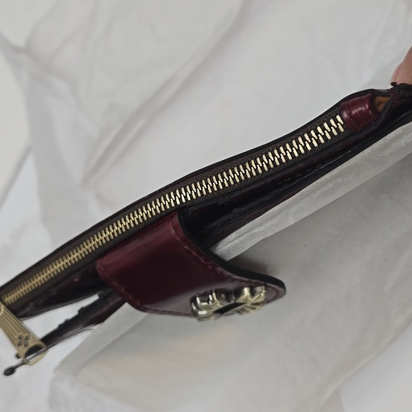 NWT Patricia Nash Marene Floret Twist Lock Red Patent Bi Fold Leather Wallet - Picture 11 of 16